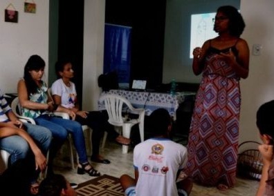 Unidade Acolhendo e Cuidando promove palestra sobre doenças sexualmente transmissíveis