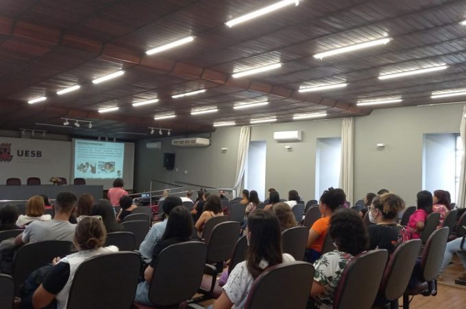 Por um ensino cada vez melhor, educação municipal investe em formação continuada para servidores