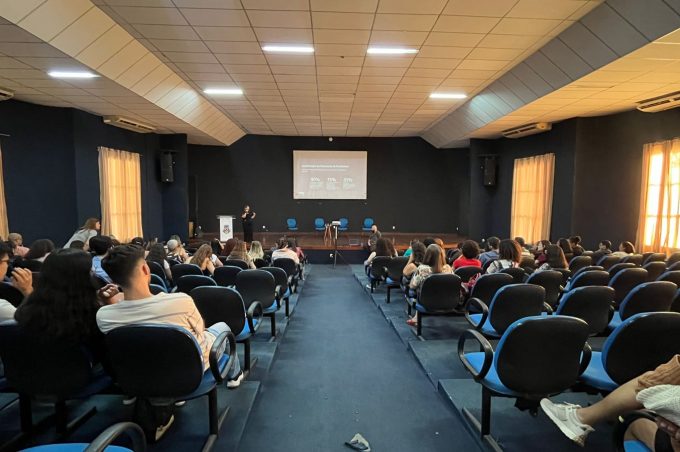 História, formação e cotidiano da reforma psiquiátrica no Brasil é tema de mesa-redonda no Cemae