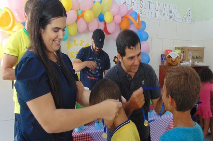 Secretaria Municipal de Educação comemora resultado do projeto de reforço escolar Alfaverão