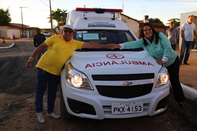 Prefeitura entrega ambulância para o distrito de São Sebastião