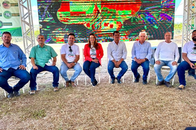 Citrus do Futuro: Dia de Campo reuniu pesquisadores, produtores e estudantes interessados em citricultura
