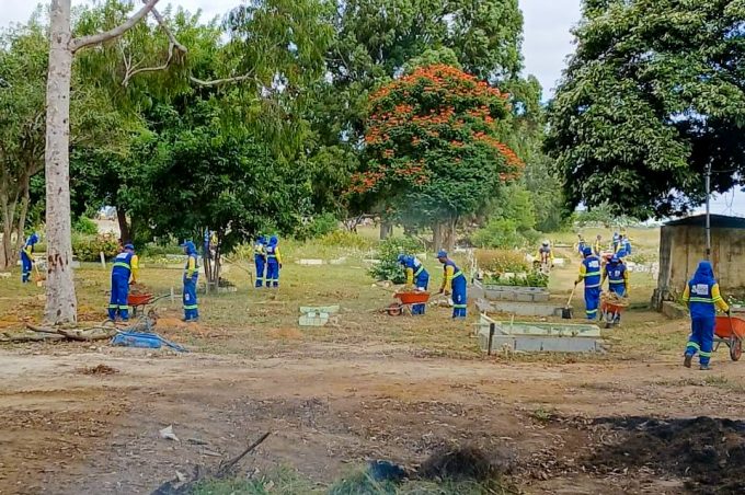 Prefeitura prepara cemitérios públicos para visitações na Semana Santa