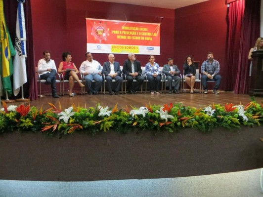 1012056_580411755342184_436913820_n