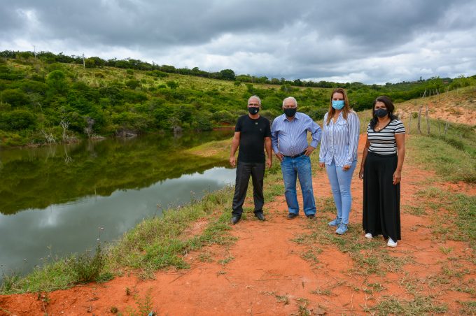 Prefeita em exercício atende na Subprefeitura de José Gonçalves