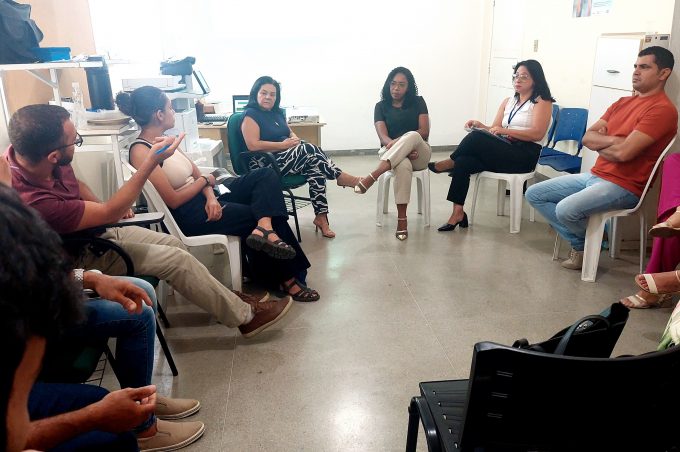 Em campanha municipal de combate à tuberculose, Centro de Referência realiza ações educativas com população e técnicos