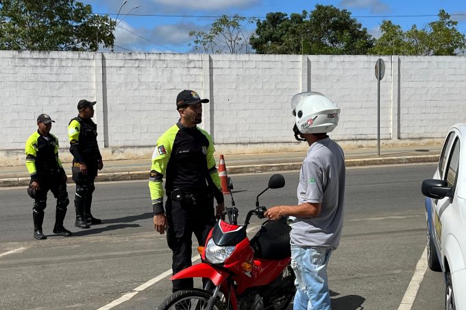 Semana Municipal do Trânsito: Semob realiza ações educativas em diversos locais de Vitória da Conquista