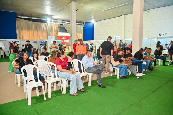 3ª edição do Feirão de Oportunidades fomenta geração de emprego e renda em Vitória da Conquista