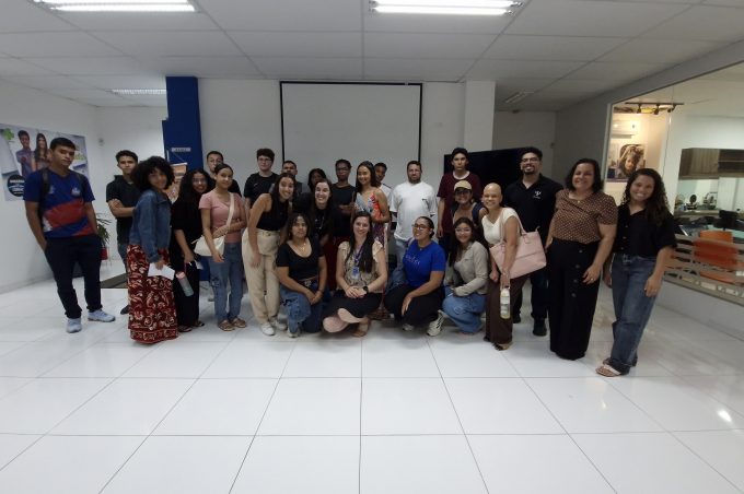 Projeto Rumos: SMDE realiza oficina sobre orientação profissional e desenvolvimento de carreira