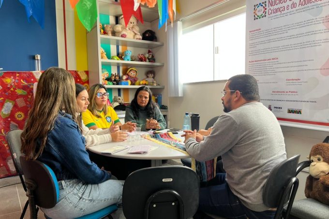 Conselho Municipal de Juventude e Núcleo de Defesa da Criança e do Adolescente discutem demandas da juventude