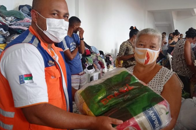 Prefeitura já entregou mais 6.390 cestas básicas e donativos para as famílias atingidas pelas chuvas