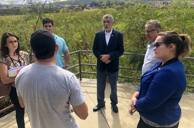 Prefeito e técnicos da Conder visitam a Lagoa das Bateias