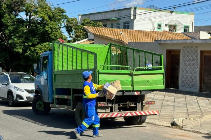 Secretaria Municipal de Serviços Públicos realiza Operação Cata-Bagulho no Candeias