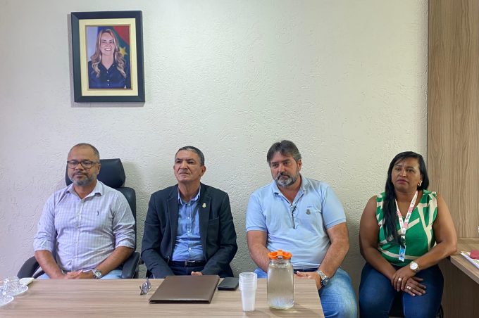 Governo Municipal ouve demandas de comerciantes da Ceasa e destaca necessidade de recadastramento