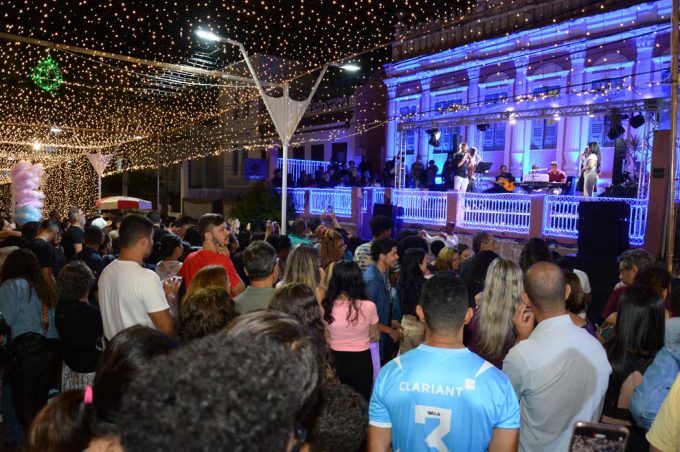 Natal Conquista de Luz: público prestigia abertura da programação com Recital do Conservatório de Música
