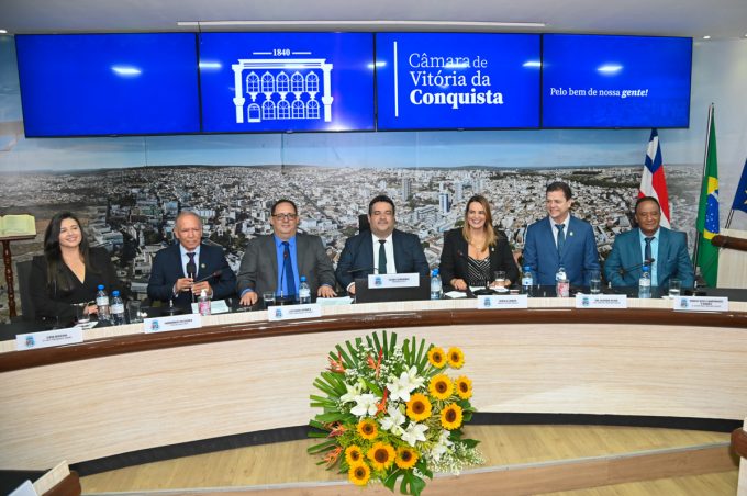 Prefeita Sheila Lemos destaca educação como pilar de seu governo e diz que Vitória da Conquista é exemplo para a Bahia