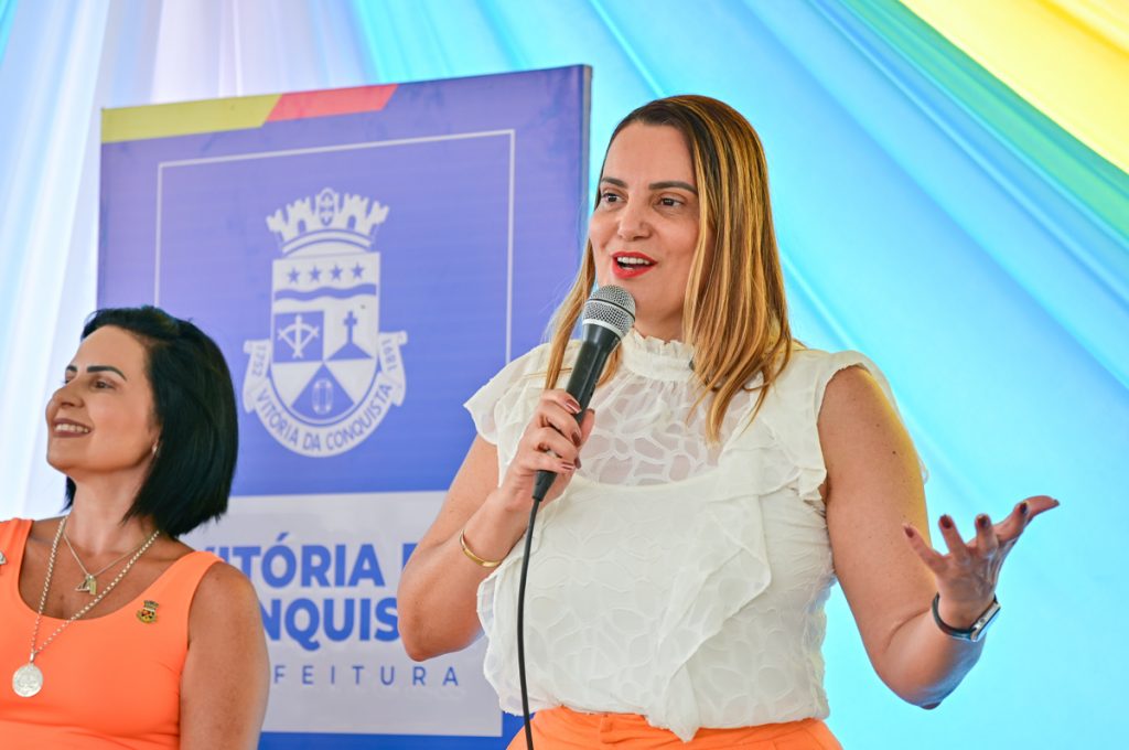 Assinatura da Ordem de Serviço Unidade de Saúde Urbis VI 14 01 2026DSC 4680 Governo Municipal fortalece saúde com assinatura da Ordem de Serviço da nova Unidade de Saúde Urbis VI - Prefeitura Municipal de Vitória da Conquista-radardasaude