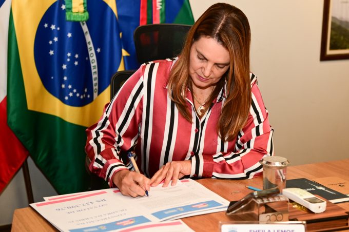 Acelera Conquista: Prefeitura assina Ordem de Serviço para construção e reforma de quadras e campos na cidade e Zona Rural