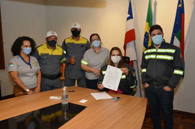 Agentes de Trânsito de Conquista passam a receber indenização para compra do uniforme para uso próprio