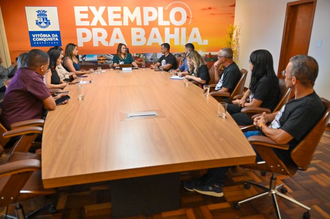Prefeitura concede direito de uso de espaço comunitário para a Associação de Moradores da Urbis V