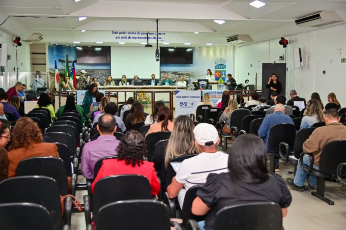 Vitória da Conquista realiza 5ª Audiência Pública de Avaliação Decenal do Plano Municipal de Educação