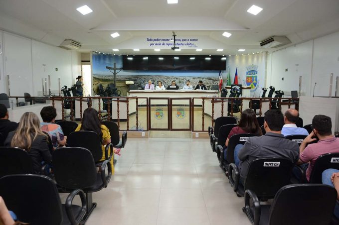 Em audiência na Câmara Municipal, Prefeitura apresenta diretrizes orçamentárias para o próximo ano