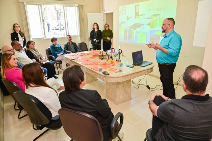 Projeto prevê aulas de robótica e “salas de aula inteligentes” nas escolas da rede municipal de Vitória da Conquista