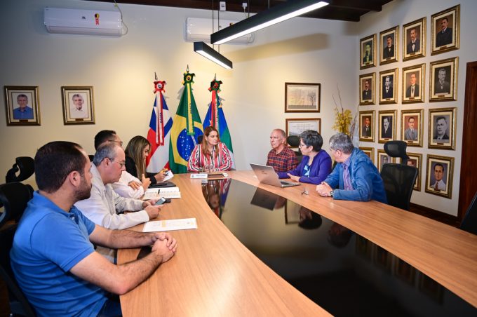 Governo Municipal recebe representantes do Instituto Bemmaker e dialoga sobre demandas apresentadas
