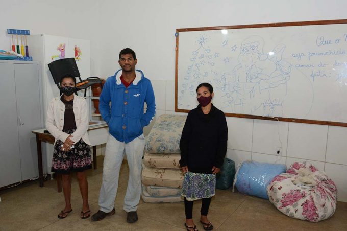 Moradores do povoado do Choça estão abrigados em escola da localidade