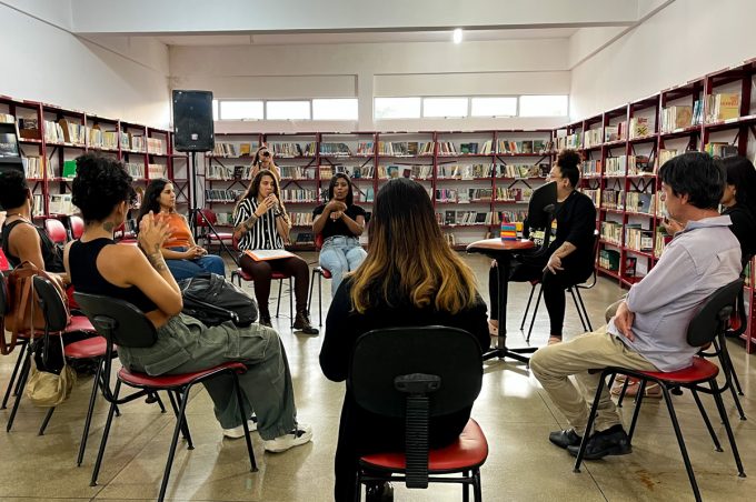 Com acervo de 30 mil livros, Biblioteca Municipal recebe encontros culturais e atrai milhares de leitores anualmente ao espaço