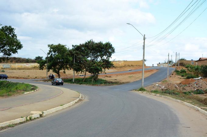 Obras da Perimetral no Cidade Modelo e no acesso à Lagoa das Bateias mudam visual da localidade e agradam população