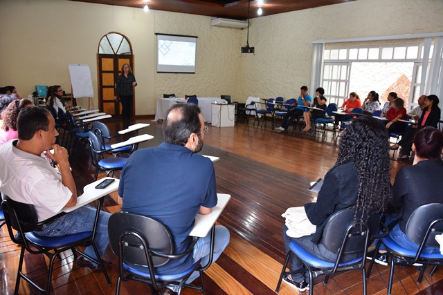 Servidores dos setores de Recursos Humanos da Prefeitura Municipal participam de capacitação