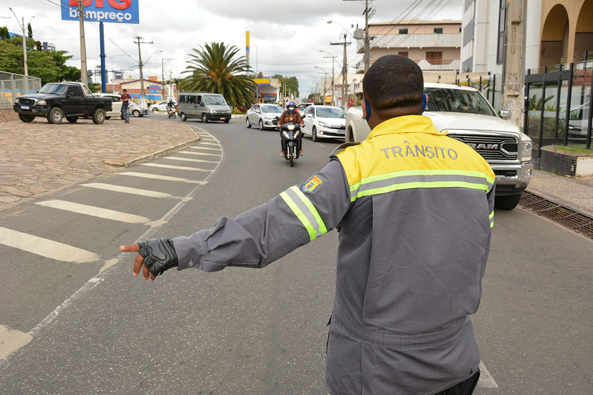 Prefeitura vai realizar ações educativas sobre trânsito durante todo mês de  setembro - Prefeitura Municipal de Vitória da Conquista - PMVC