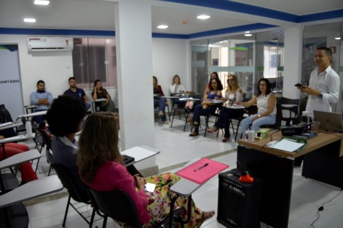 Curso sobre otimização de resultados nas empresas atrai empreendedores do município