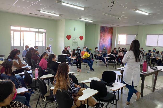 Hospital Esaú capacita profissionais sobre protocolos de segurança do paciente