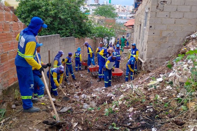 Ações preventivas: Em pleno feriadão, Sesep e Defesa Civil reforçam limpeza e desobstrução de áreas críticas