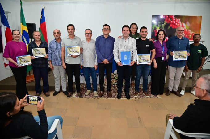Prefeitura certifica cafeicultores graduados na Indicação Geográfica dos cafés do Planalto da Conquista