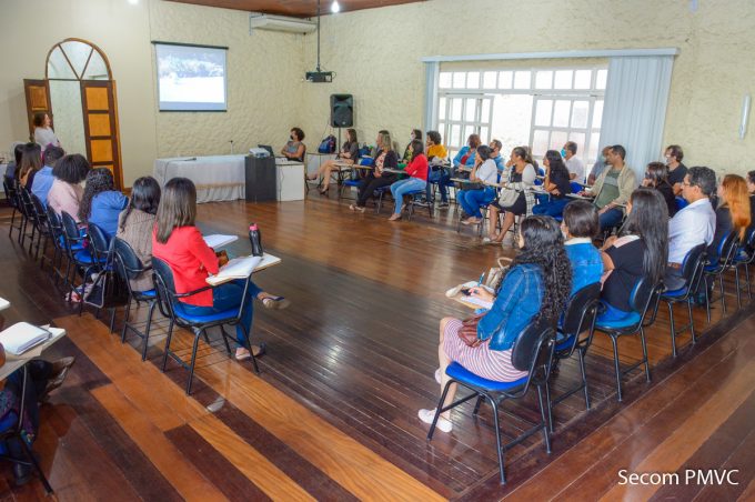 Servidores municipais aprendem como praticar comunicação não violenta no ambiente de trabalho