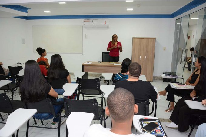 Coordenação da Juventude inicia curso de conversação em língua inglesa