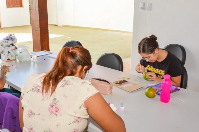 Secretaria Municipal de Políticas para Mulheres abre inscrições para oficina de manicure e pedicure