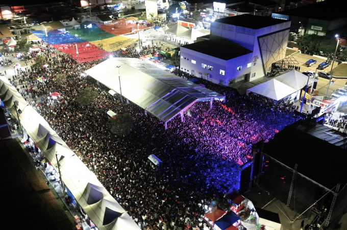 Após três noites no Centro Glauber Rocha, Prefeitura avalia sucesso parcial do Arraiá da Conquista e analisa possíveis melhorias