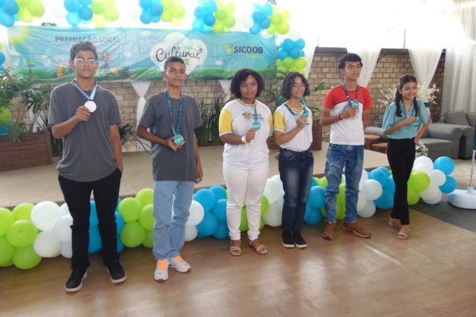  Aluno da Rede Municipal é premiado em concurso cultural do Sicoob Crediconquista