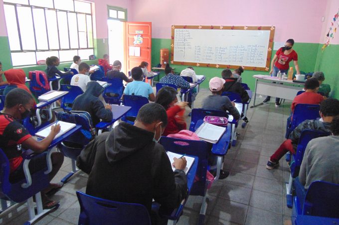 Depois de curto circuito, Escola Municipal Senhora Aparecida passa por revisão e funciona normalmente
