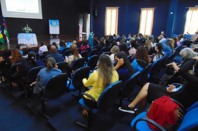 Encontro do Selo Unicef em Vitória da Conquista treina equipes de vários municípios sobre a Busca Ativa Escolar