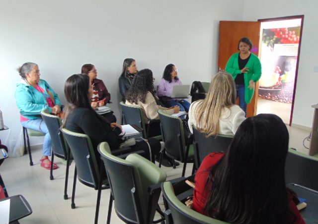 Secretaria Municipal de Educação realizou duas formações nesta quinta-feira