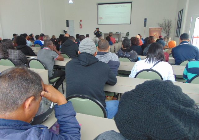 Por meio do programa RH em Ação: Formação e Valorização, Smed promove formação para vigilantes e porteiros