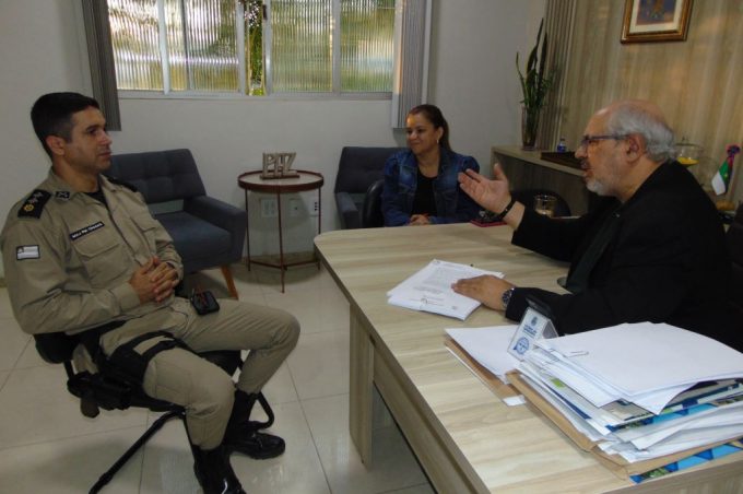 Segurança nas escolas municipais foi tema de reunião entre Smed e 78ª Cia da PM