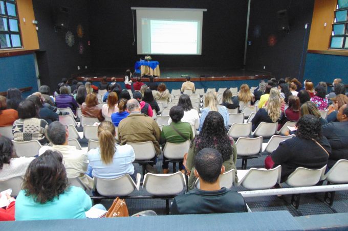 Secretaria Municipal de Educação promove capacitação sobre Censo Escolar para gestores e secretários escolares
