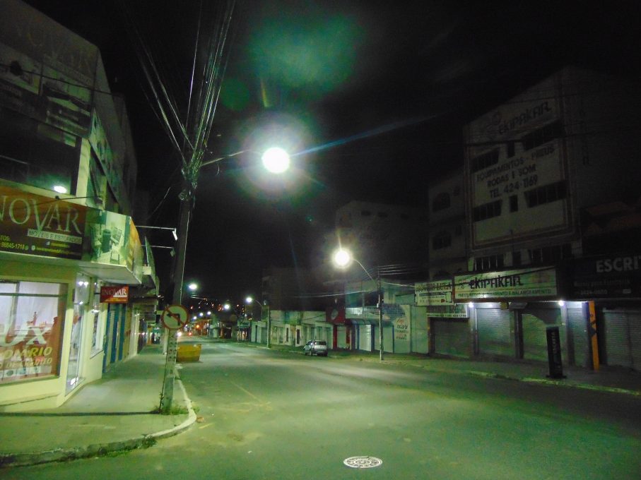 Prefeitura coloca nova iluminação na avenida Regis Pacheco - Prefeitura ...