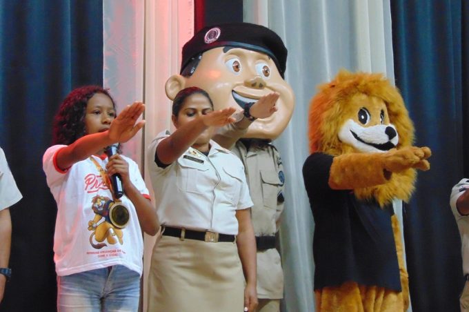 Governo Municipal participa de cerimônia de formatura do programa Proerd